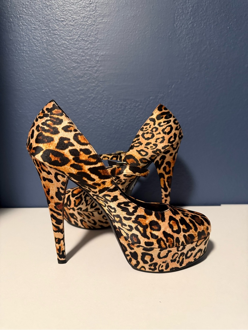 Socialite by ShoeDazzle Leopard Print Platform Mary Jane Style Stilettos Size 10 - Picture 3 of 8